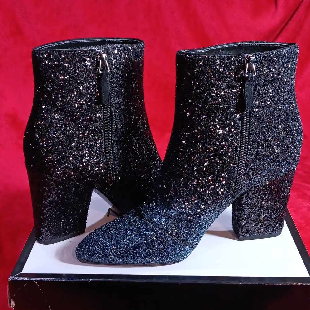 NINE WEST SAVITRA~BLUE OMBRE GLITTER Ankle Booties. Womens US 8.5.